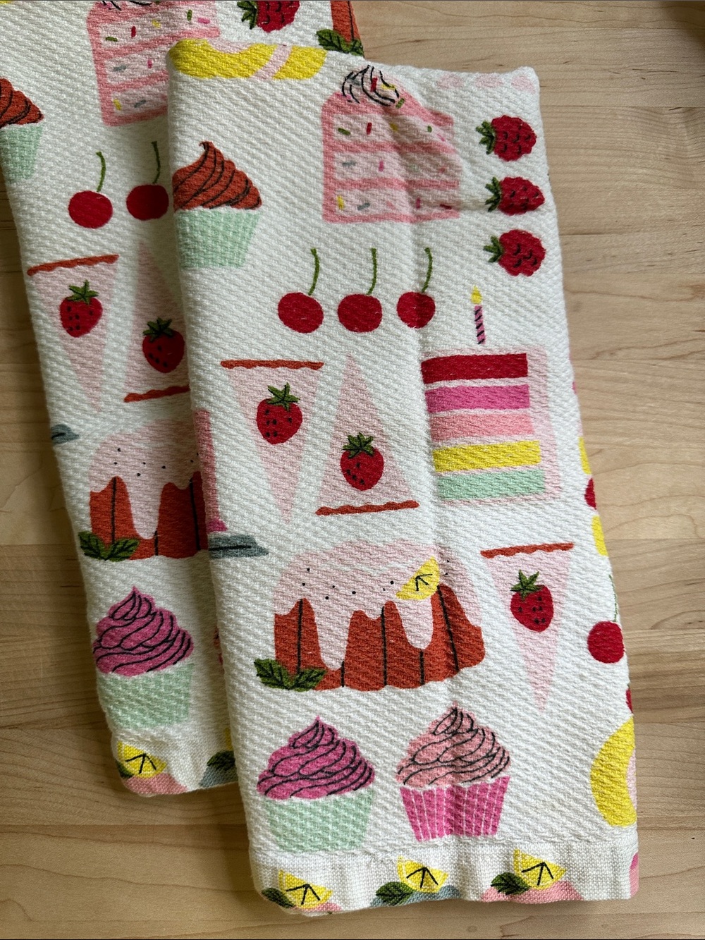 Kate Spade Sweet Things Kitchen Towel Set of 2